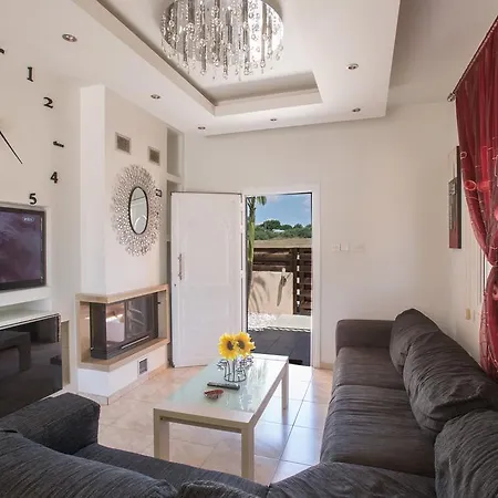 Villa Adamantia Ayia Napa